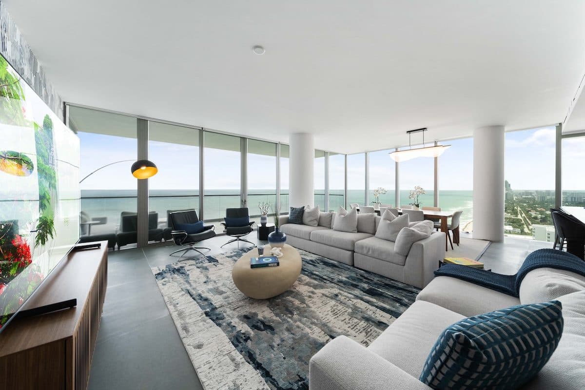 2000 Ocean — Residencia 31B