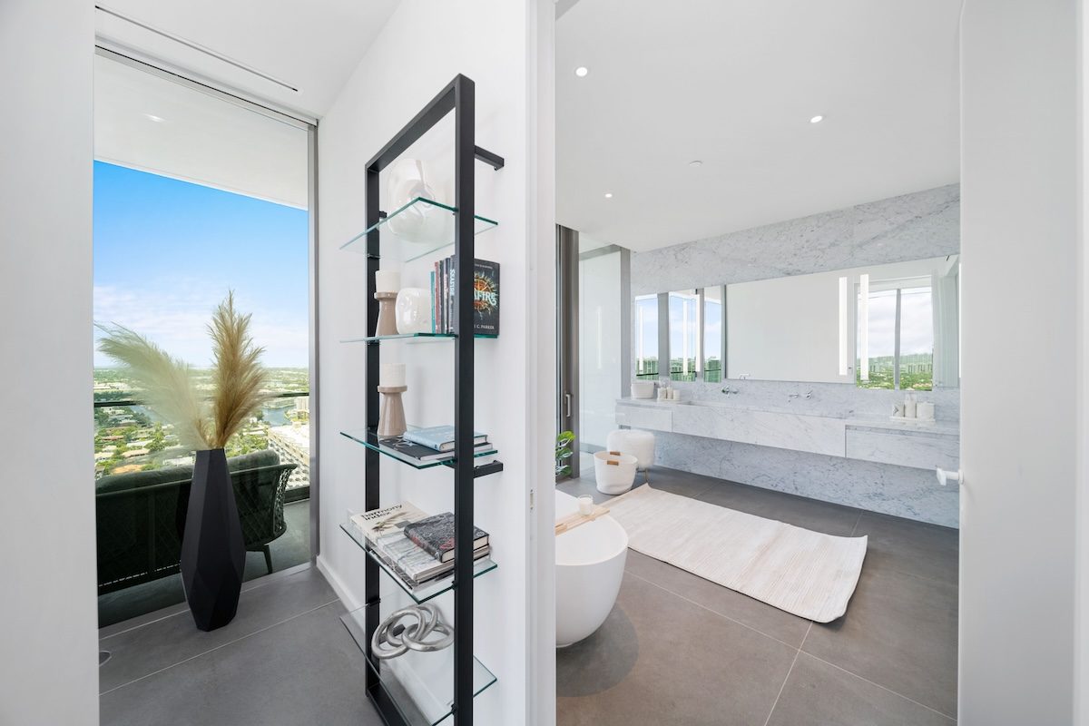 2000 Ocean Residence 31B — view 11
