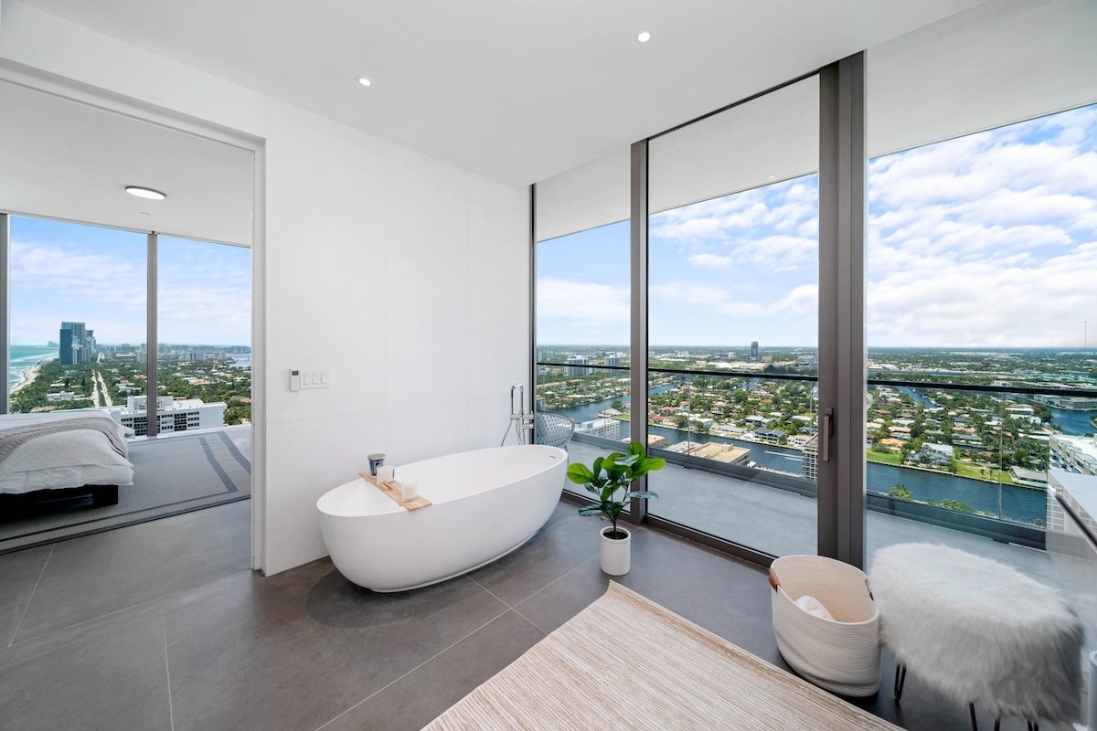 2000 Ocean Residence 31B — view 23