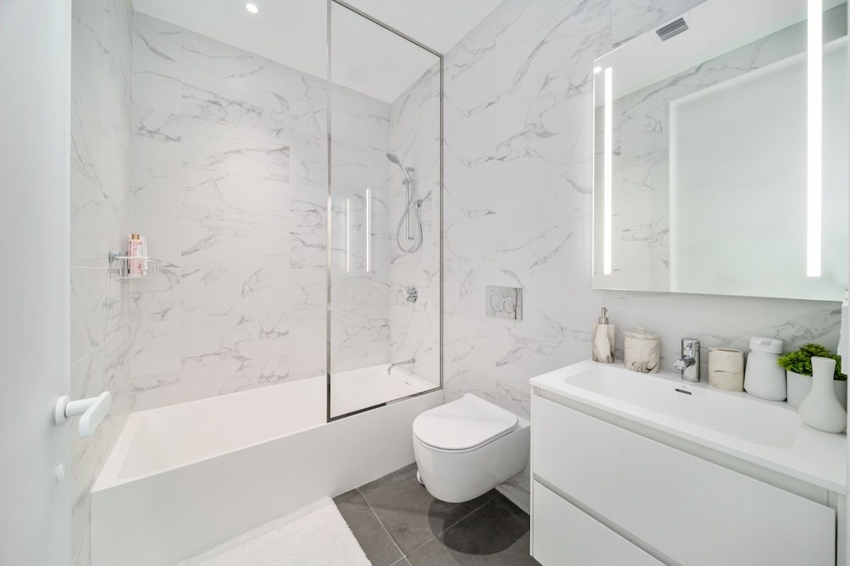 2000 Ocean Residence 31B — view 36