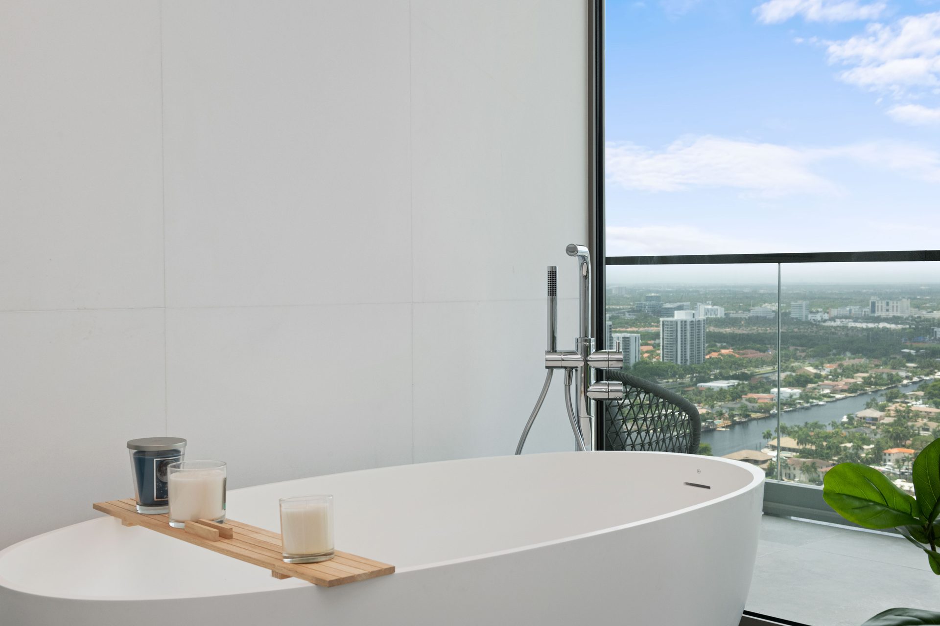 2000 Ocean Residence 31B — view 35