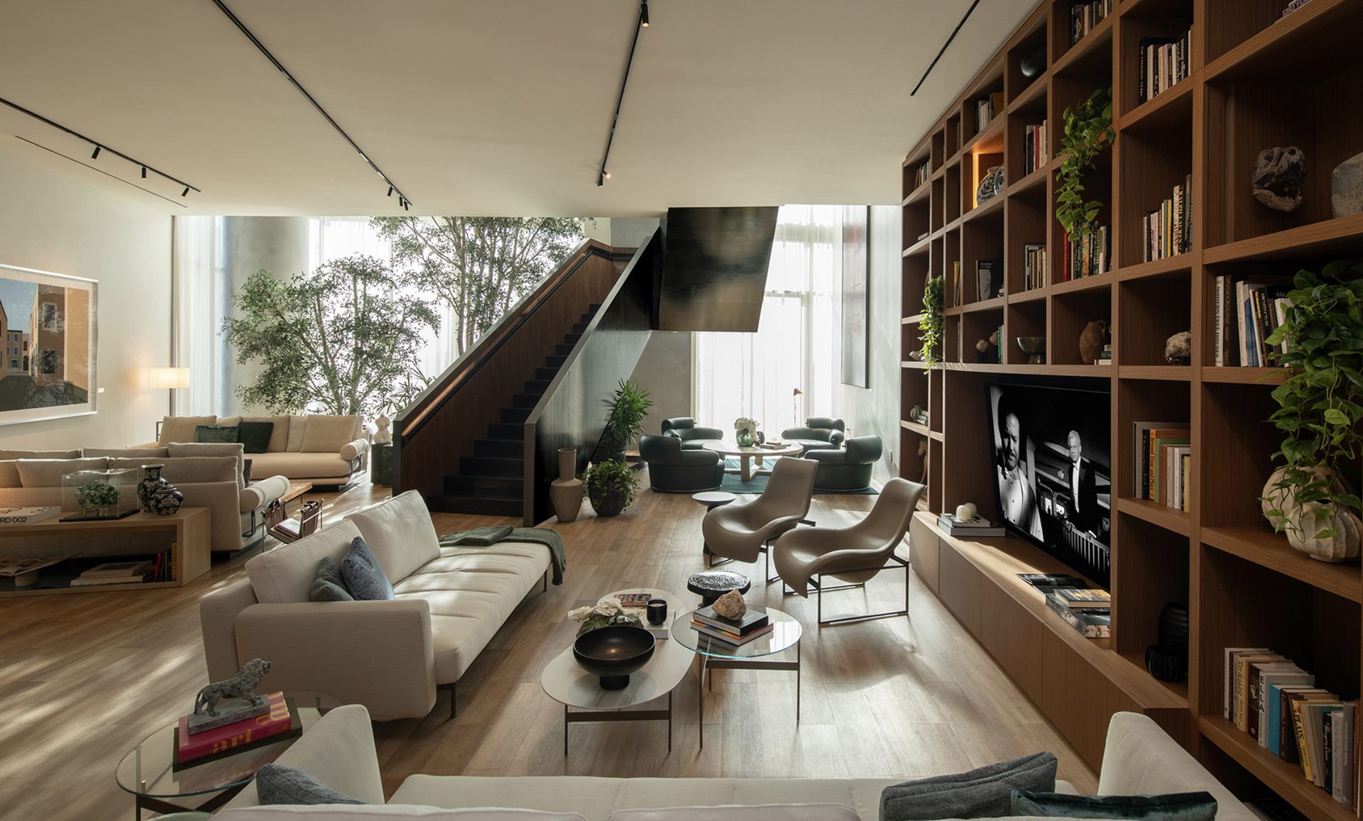 Double-Height Club Lounge